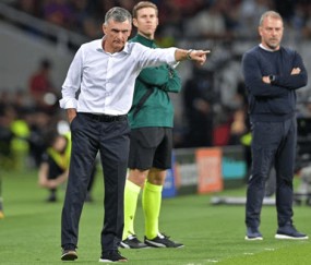 欧冠：奥林匹亚科斯状态出色，埃因霍温近期表现稳定